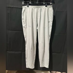XL Fabletics Light Grey Fundamental Pants